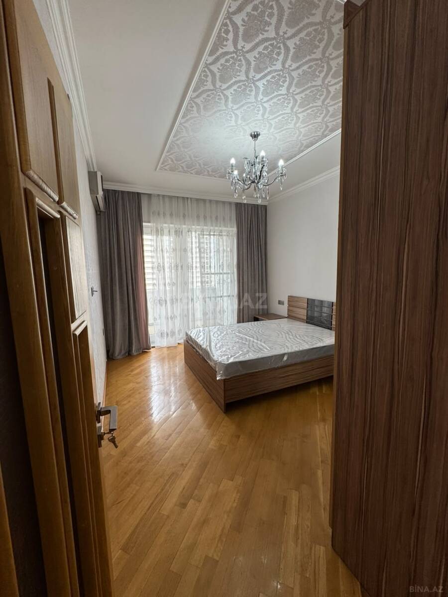 3 otaqlı Köhnə tikili, Həzi Aslanov m., Bakı