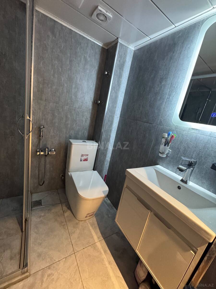 3 otaqlı Köhnə tikili, Neftçilər m., Bakı
