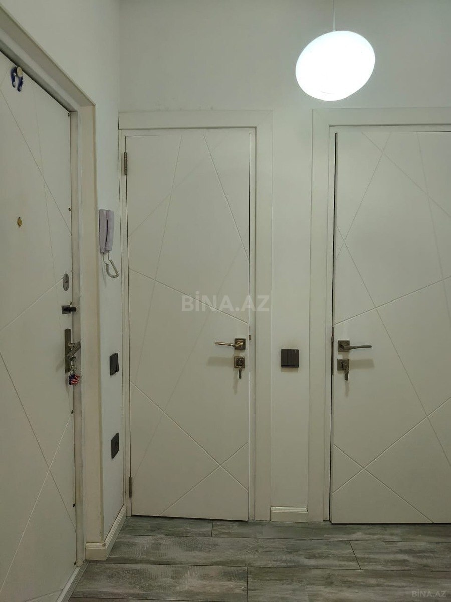 2 otaqlı Köhnə tikili, Qara Qarayev m., Bakı