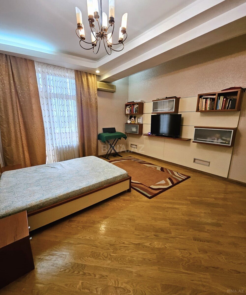 4 otaqlı Yeni tikili, Nizami m., Bakı