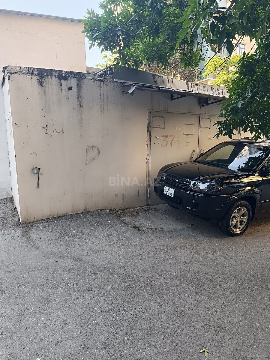Qaraj Memar Əcəmi m., Bakı