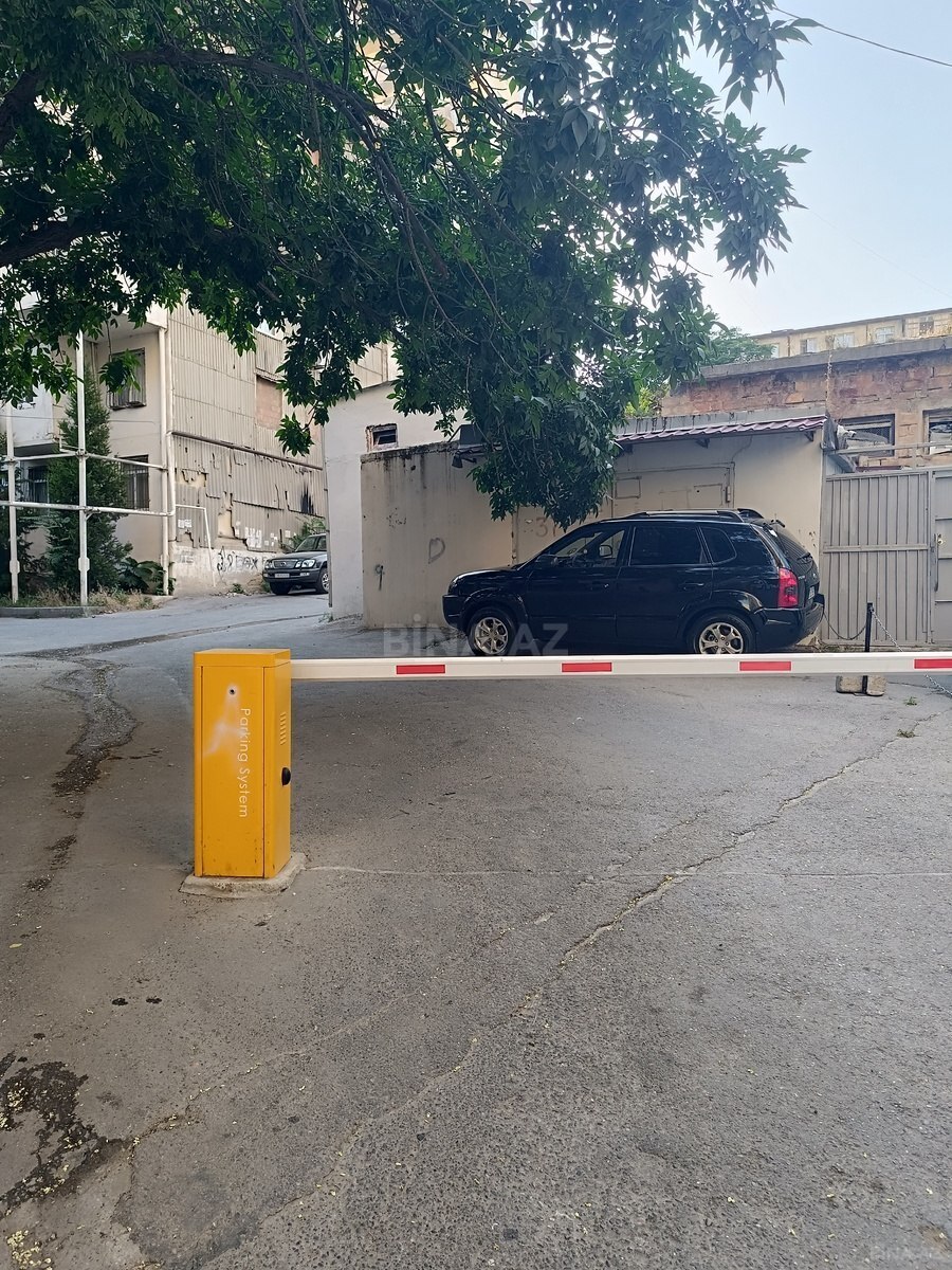 Qaraj Memar Əcəmi m., Bakı
