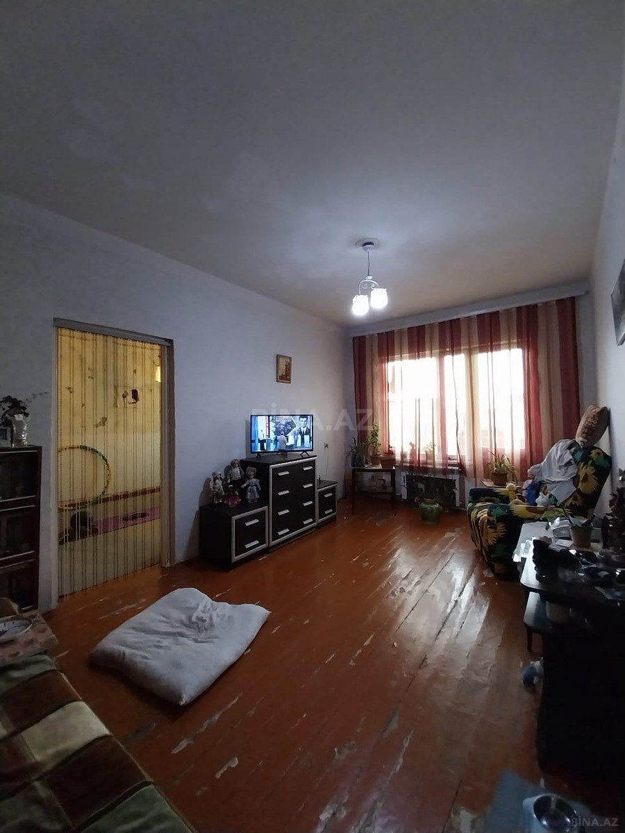 5 otaqlı Köhnə tikili, Həzi Aslanov m., Bakı