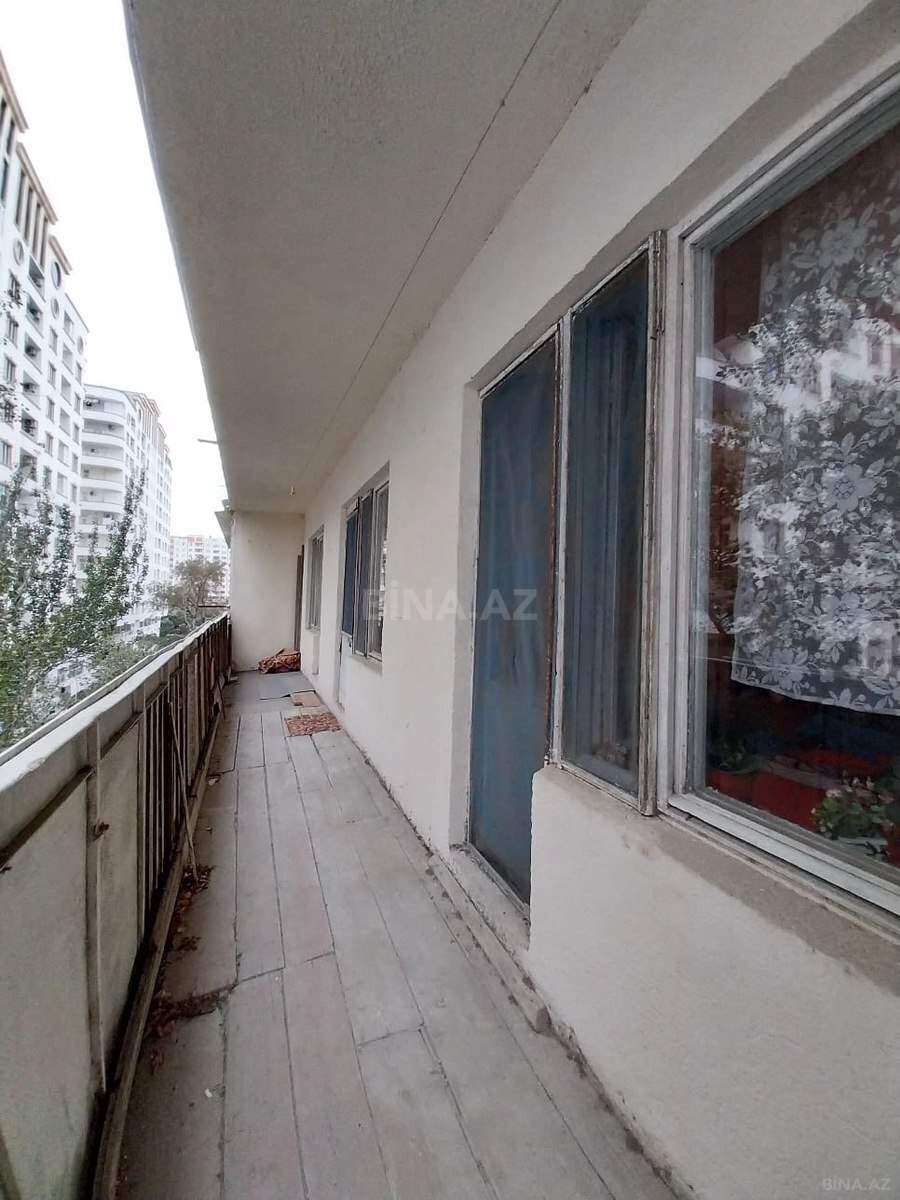 5 otaqlı Köhnə tikili, Həzi Aslanov m., Bakı
