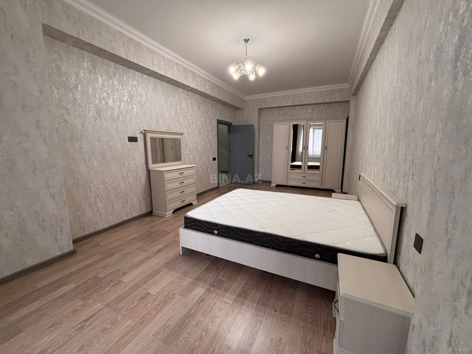 2 otaqlı Yeni tikili, Şah İsmayıl Xətai m., Bakı