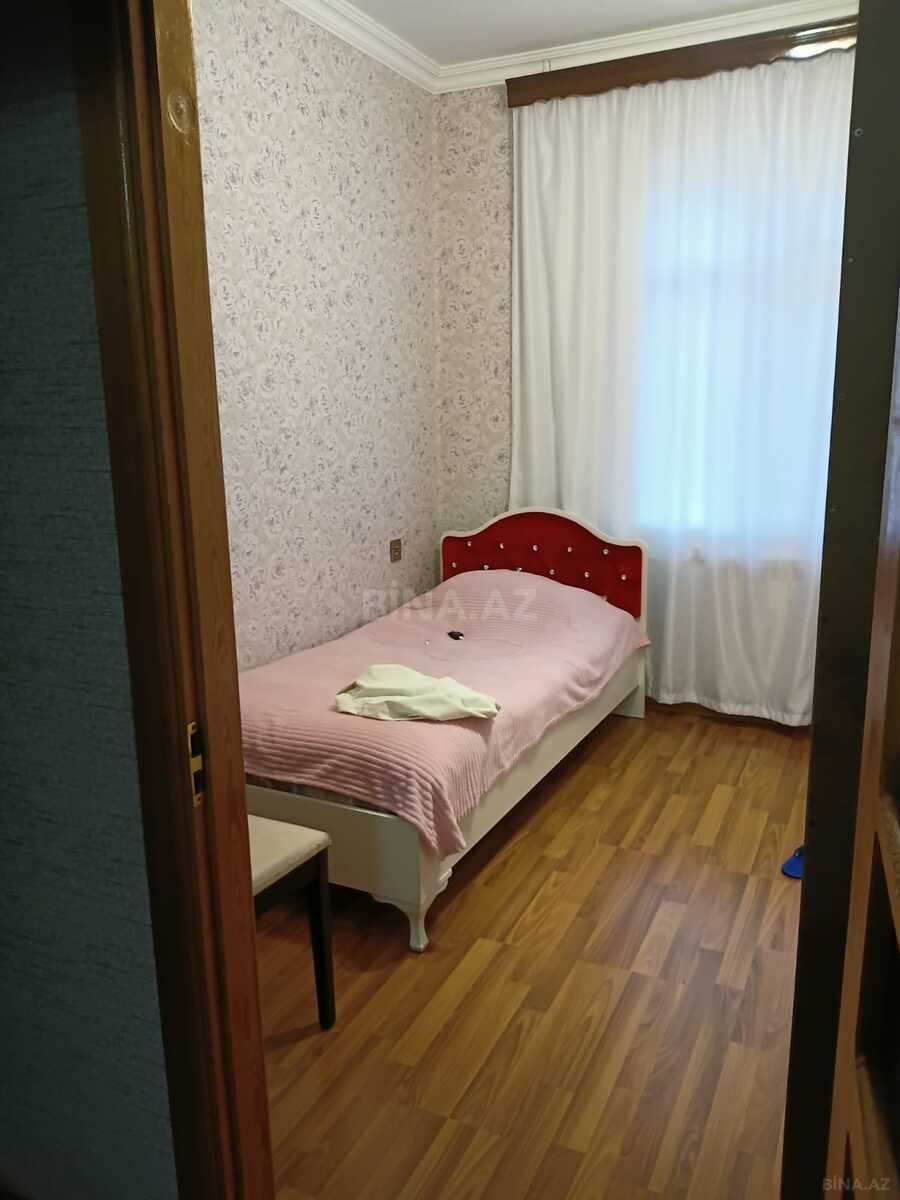 3 otaqlı Köhnə tikili, Sumqayıt