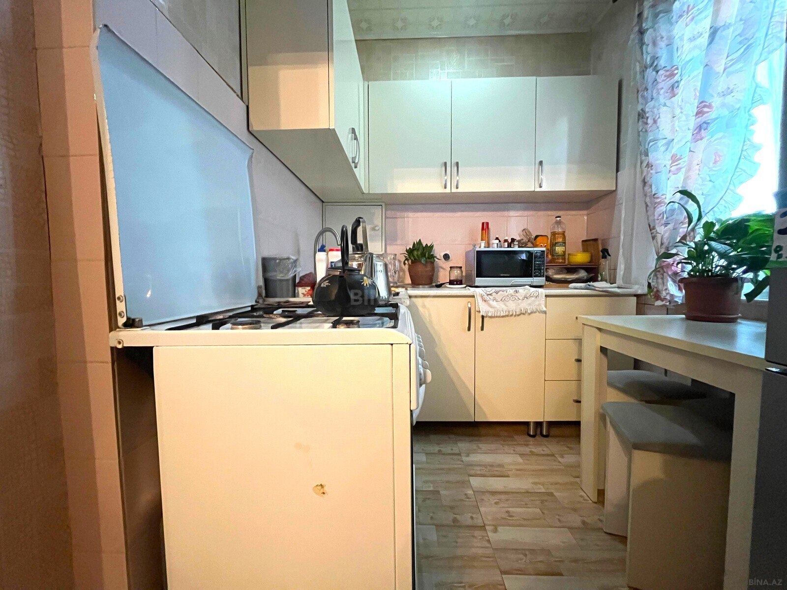 2 otaqlı Köhnə tikili, Gənclik m., Bakı