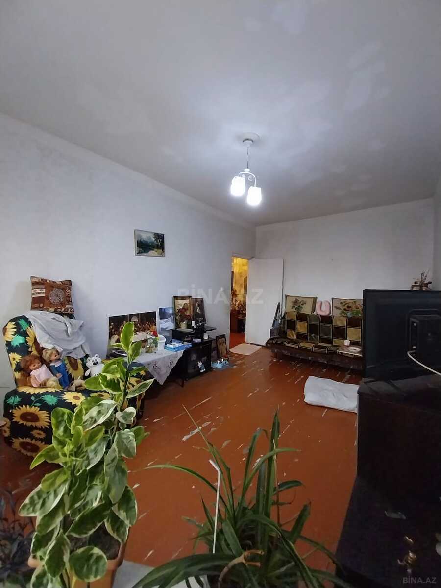 5 otaqlı Köhnə tikili, Həzi Aslanov m., Bakı