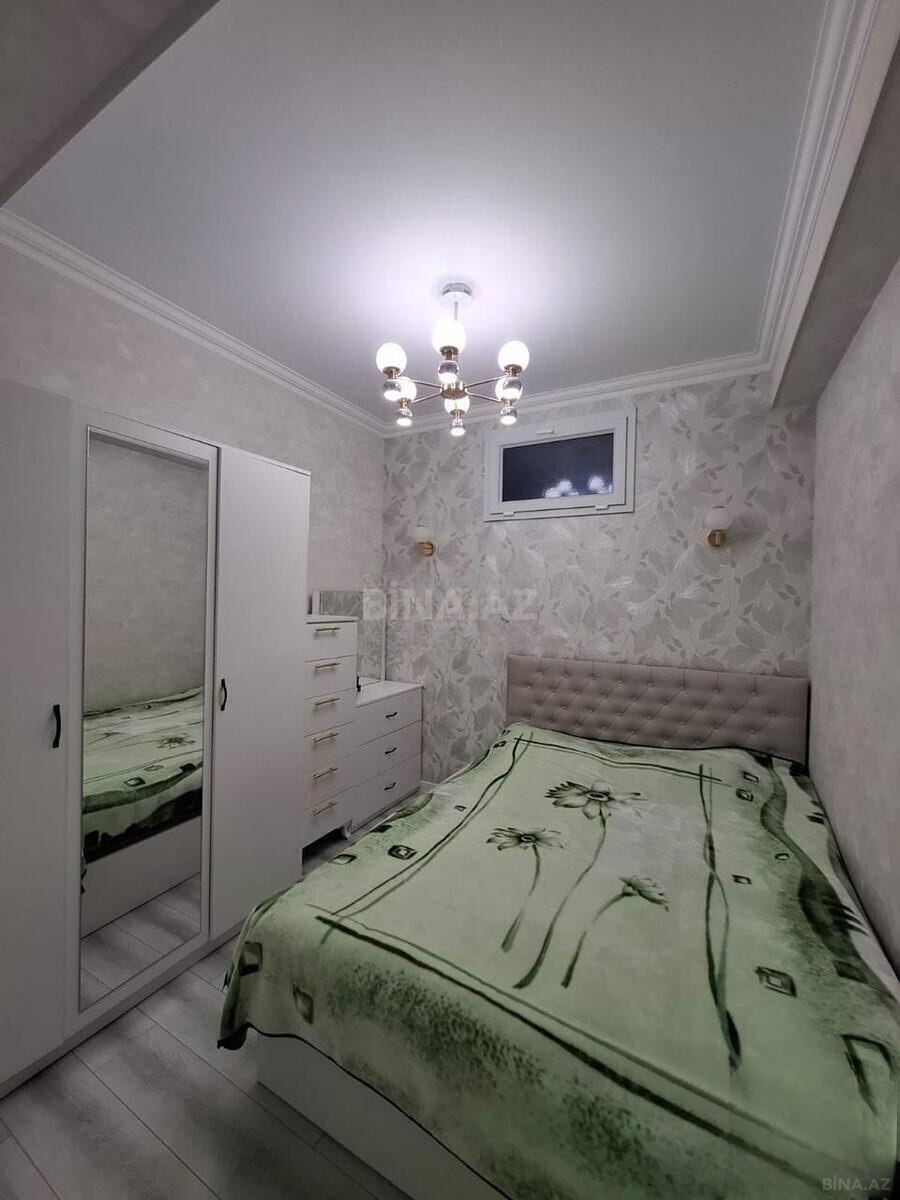 3 otaqlı Yeni tikili, Xırdalan
