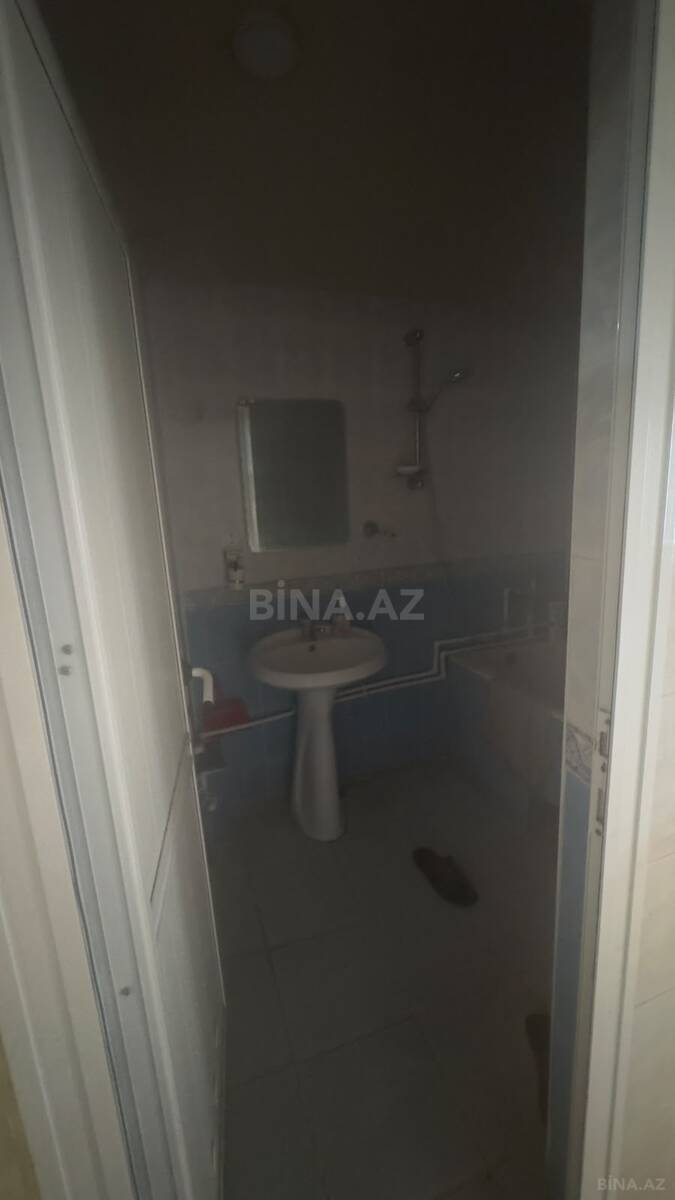 3 otaqlı Köhnə tikili, Neftçilər m., Bakı