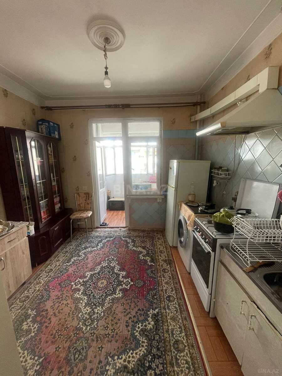 3 otaqlı Köhnə tikili, Əhmədli m., Bakı