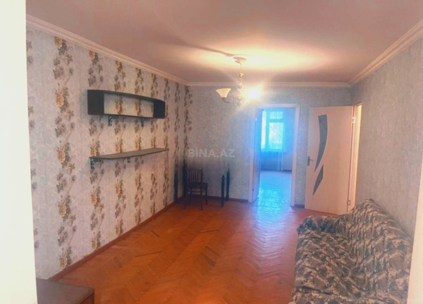 3 otaqlı Köhnə tikili, Elmlər Akademiyası m., Bakı