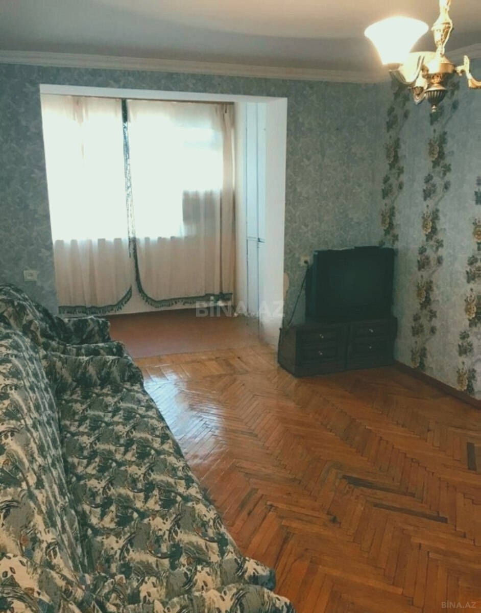 3 otaqlı Köhnə tikili, Elmlər Akademiyası m., Bakı