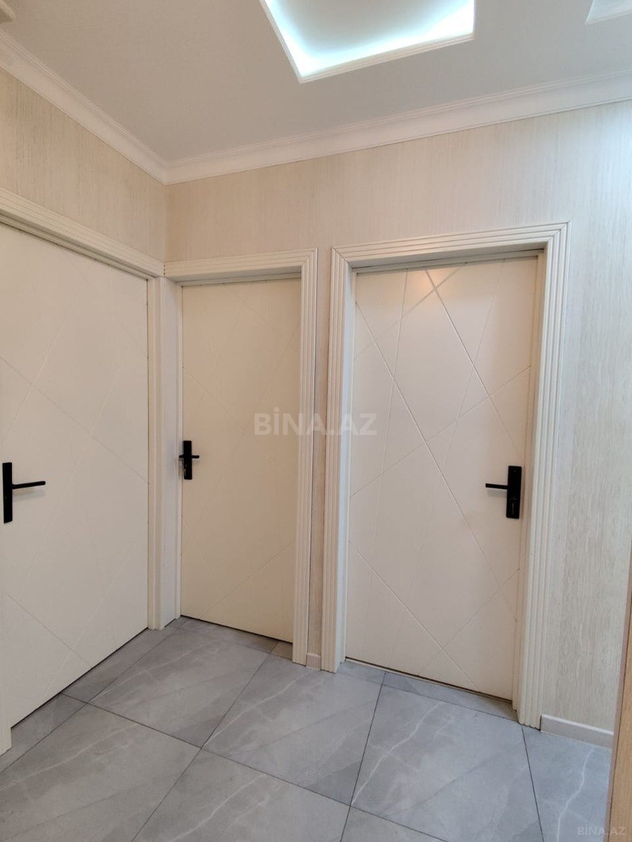 4 otaqlı Köhnə tikili, Əhmədli m., Bakı