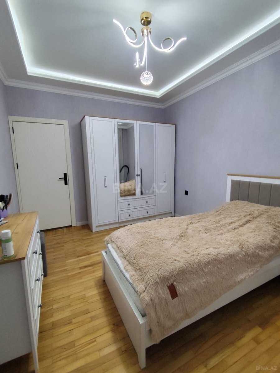 4 otaqlı Köhnə tikili, Əhmədli m., Bakı