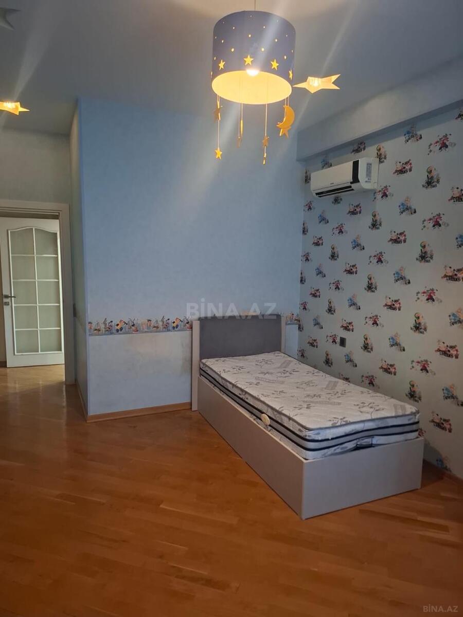 3 otaqlı Yeni tikili, 8 Noyabr m., Bakı