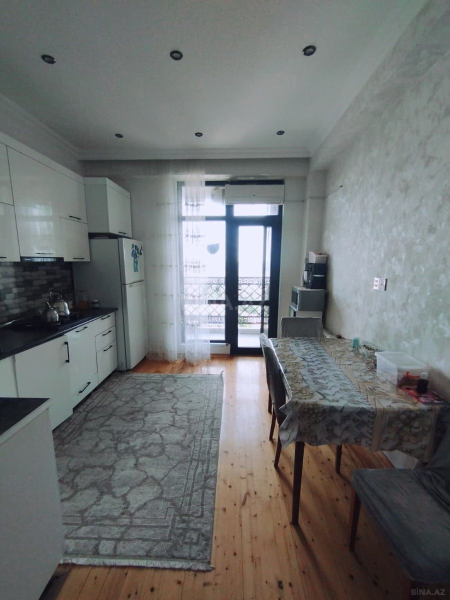 3 otaqlı Yeni tikili, Qara Qarayev m., Bakı
