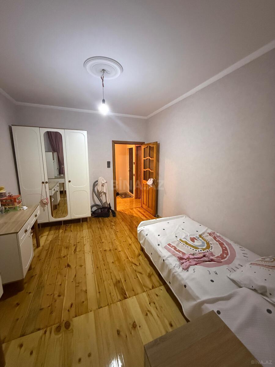 5 otaqlı Köhnə tikili, Köhnə Günəşli q., Bakı