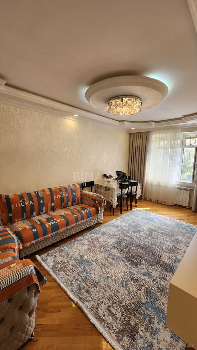 2 otaqlı Köhnə tikili, Xalqlar Dostluğu m., Bakı