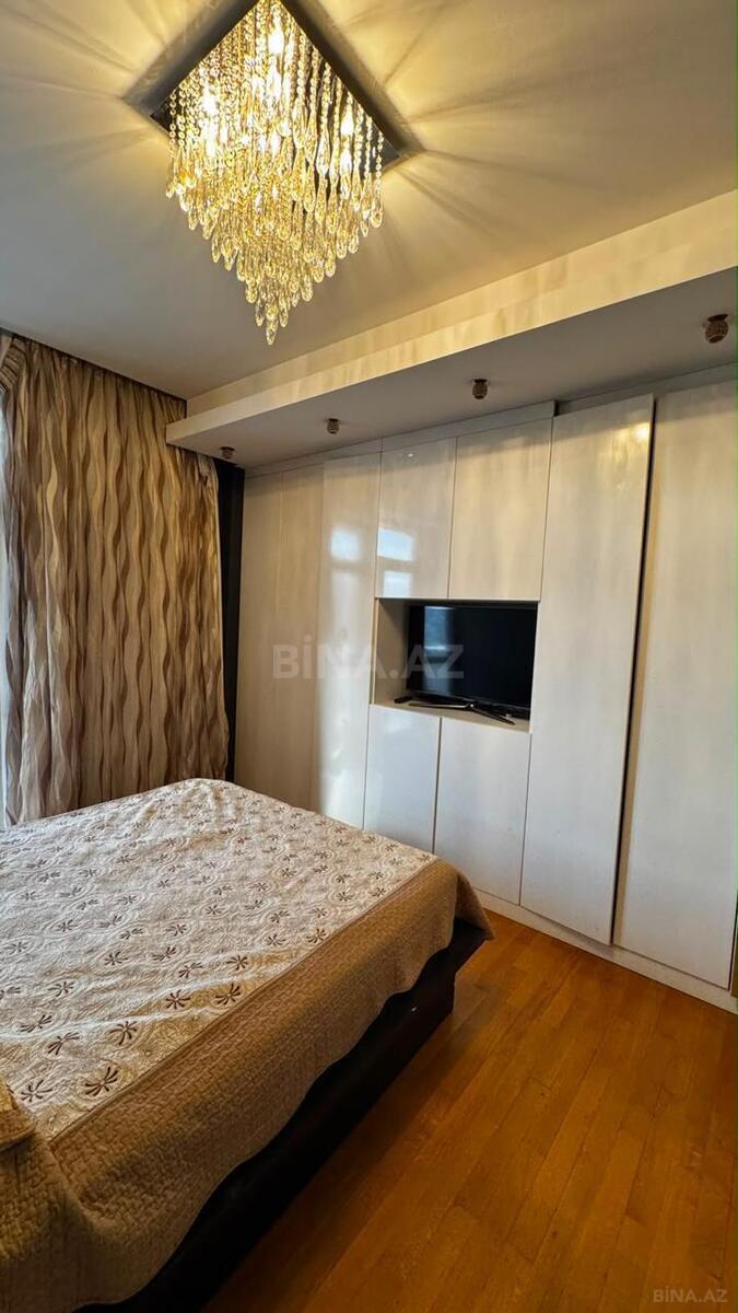 4 otaqlı Yeni tikili, Şah İsmayıl Xətai m., Bakı