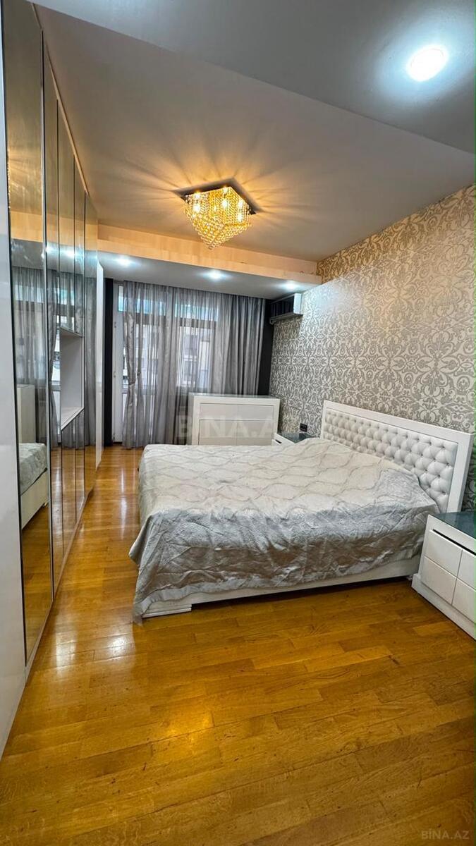 4 otaqlı Yeni tikili, Şah İsmayıl Xətai m., Bakı