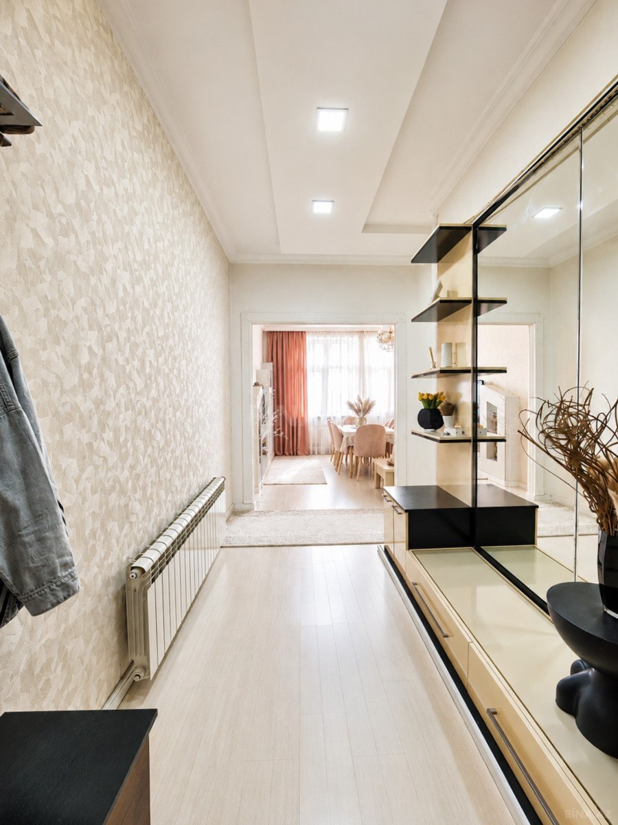 3 otaqlı Yeni tikili, Bakıxanov q., Bakı