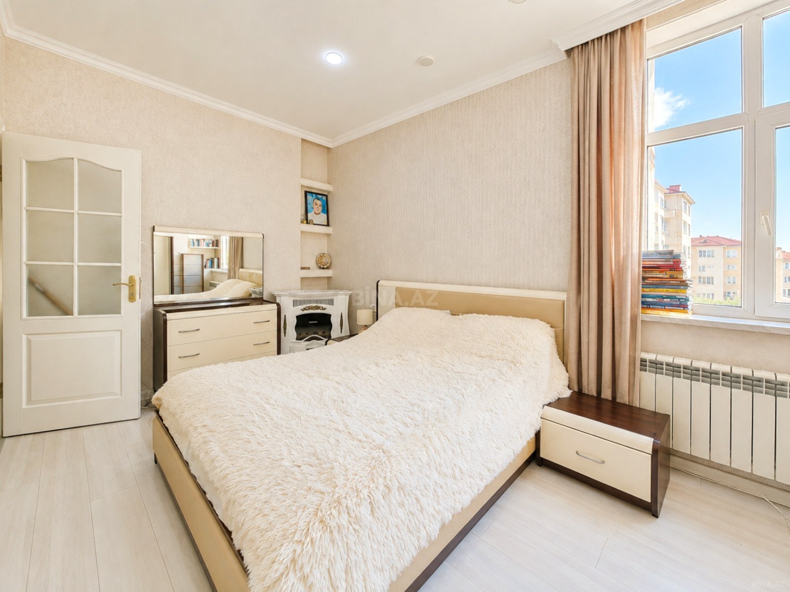 3 otaqlı Yeni tikili, Bakıxanov q., Bakı