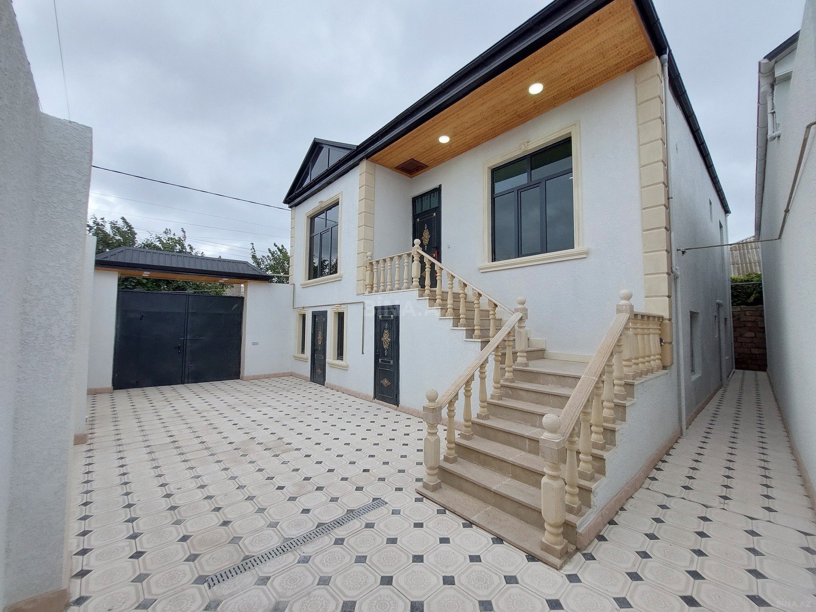 4 otaqlı Həyət evi/Bağ evi, Hövsan q., Bakı