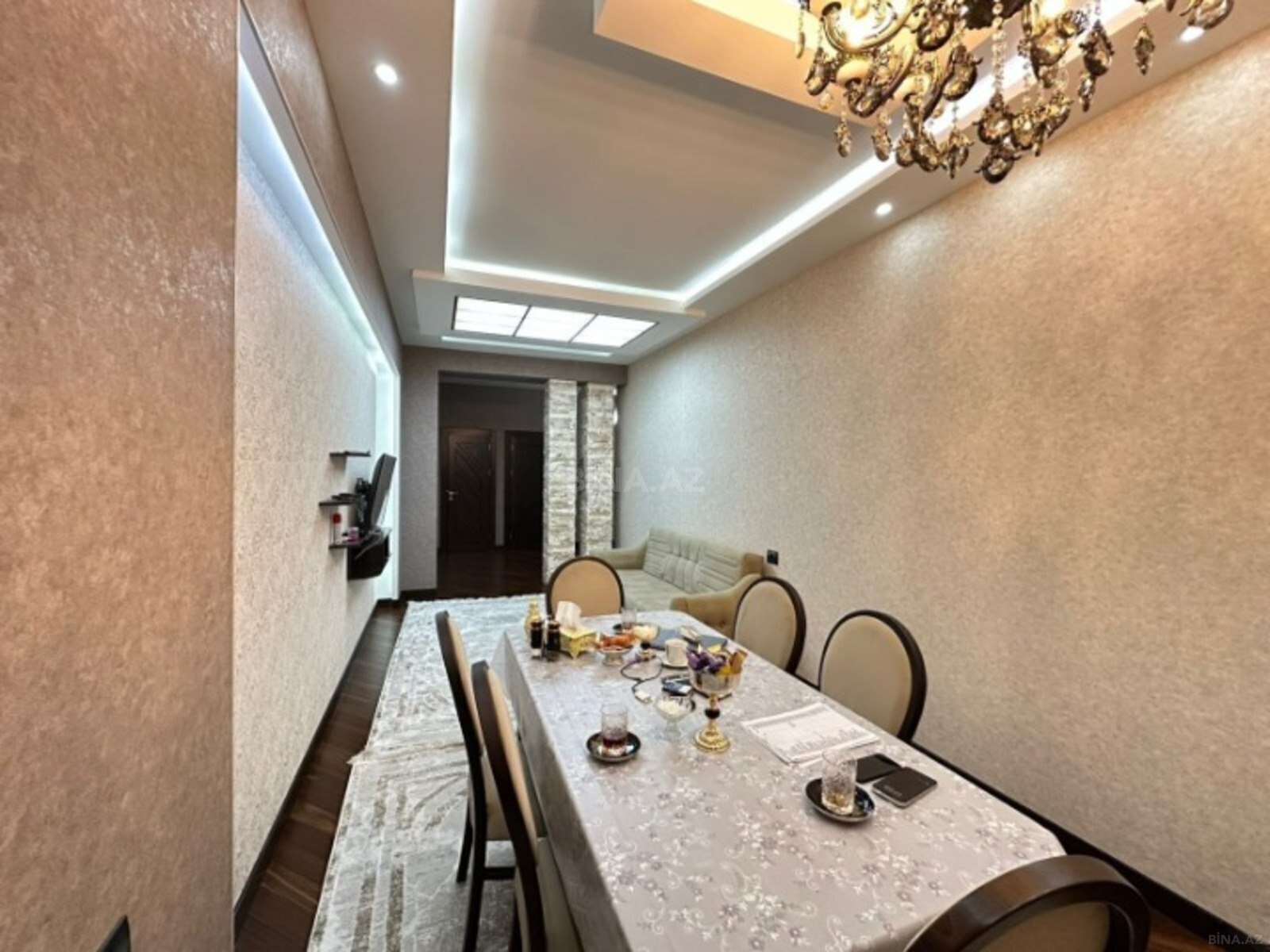 3 otaqlı Yeni tikili, Şah İsmayıl Xətai m., Bakı