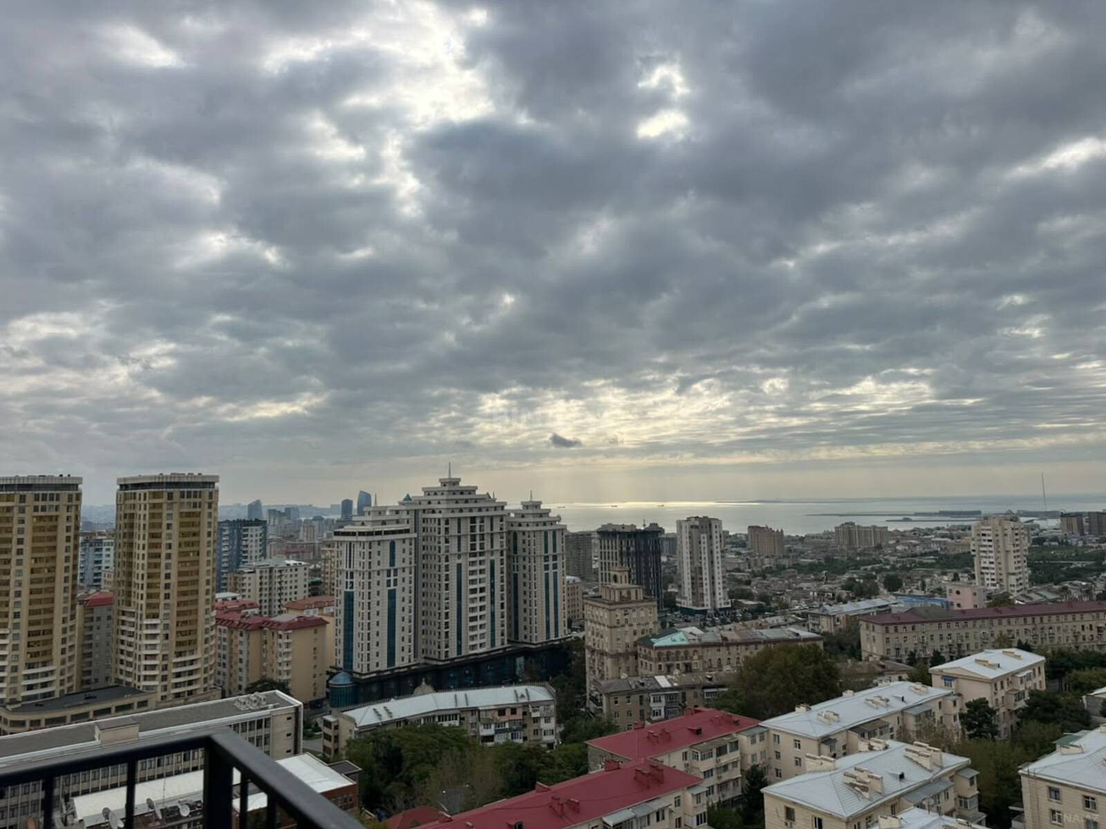 3 otaqlı Yeni tikili, Elmlər Akademiyası m., Bakı