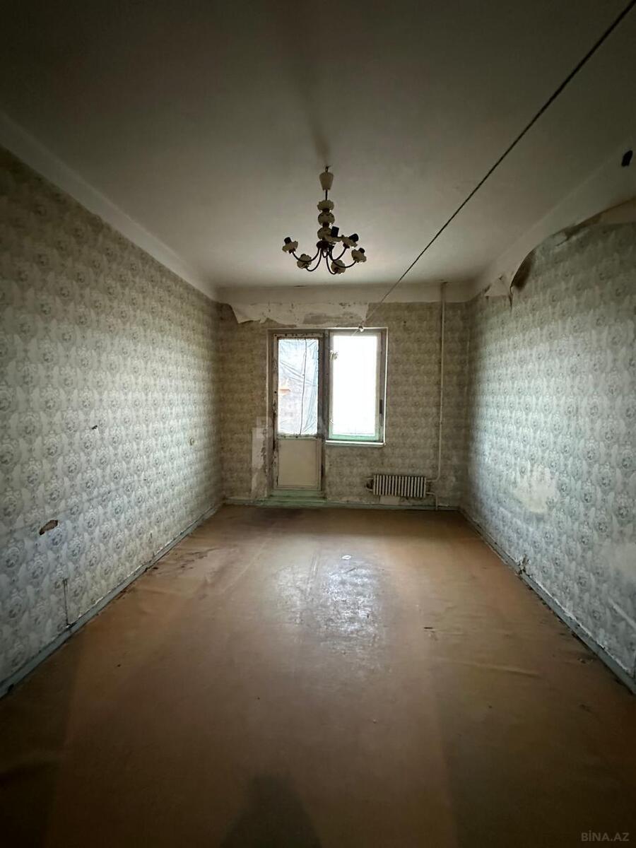 4 otaqlı Köhnə tikili, Qaraçuxur q., Bakı