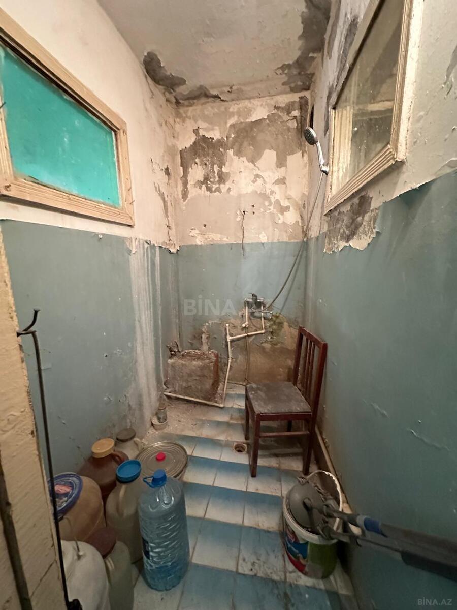 4 otaqlı Köhnə tikili, Qaraçuxur q., Bakı