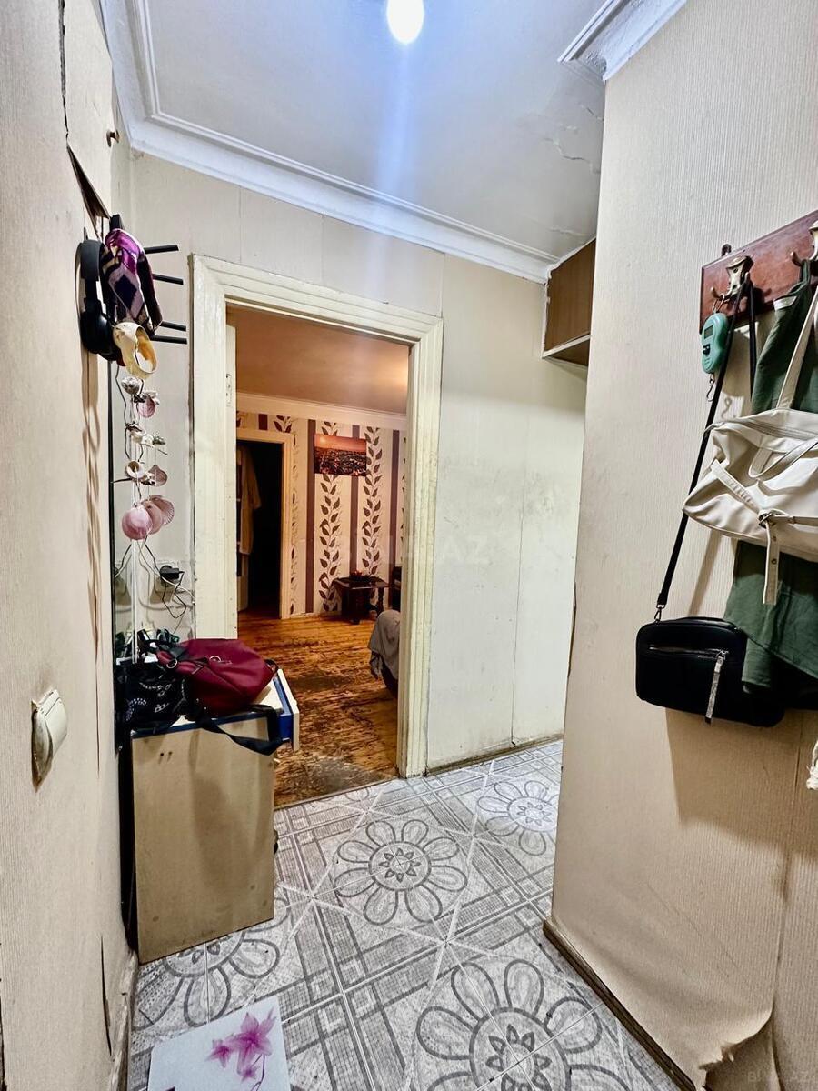 2 otaqlı Köhnə tikili, Qara Qarayev m., Bakı