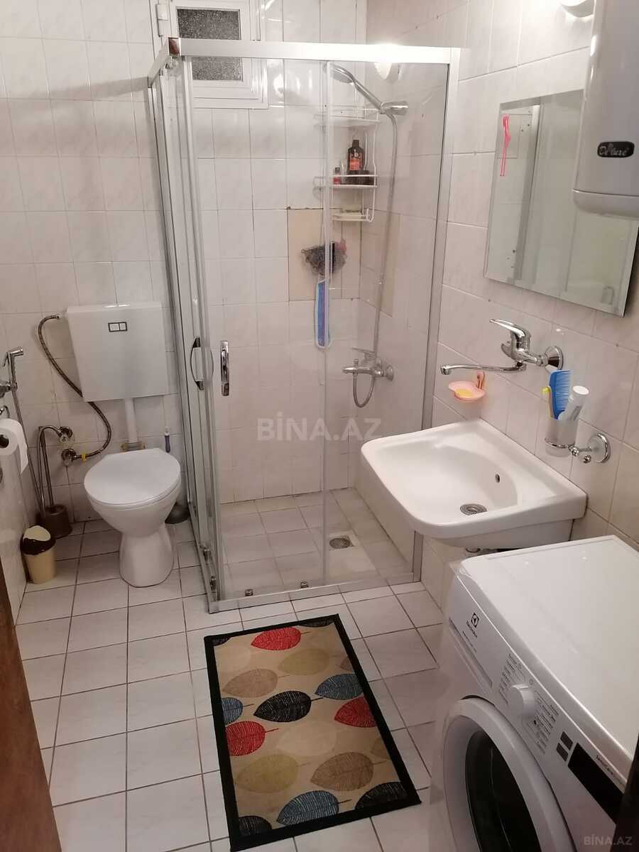 2 otaqlı Köhnə tikili, Elmlər Akademiyası m., Bakı