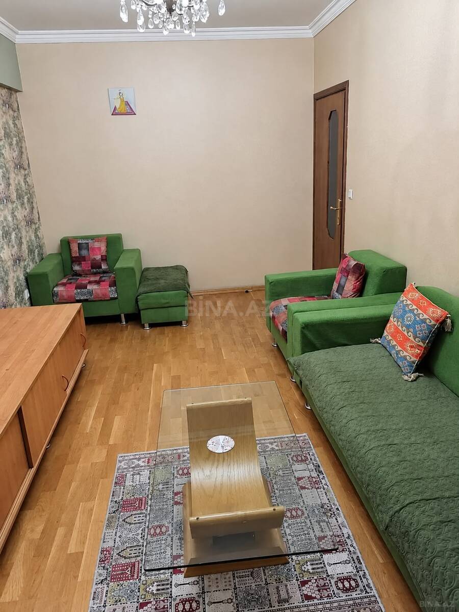 2 otaqlı Köhnə tikili, Elmlər Akademiyası m., Bakı