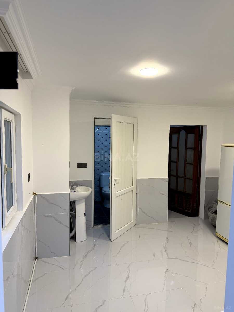 2 otaqlı Köhnə tikili, Elmlər Akademiyası m., Bakı