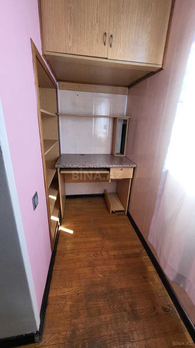 2 otaqlı Köhnə tikili, Elmlər Akademiyası m., Bakı