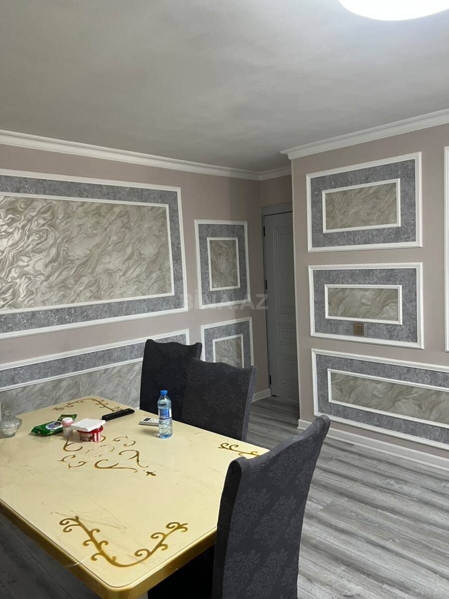 3 otaqlı Köhnə tikili, Memar Əcəmi m., Bakı