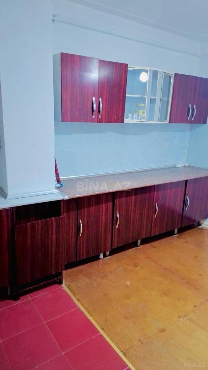 3 otaqlı Köhnə tikili, Həzi Aslanov m., Bakı