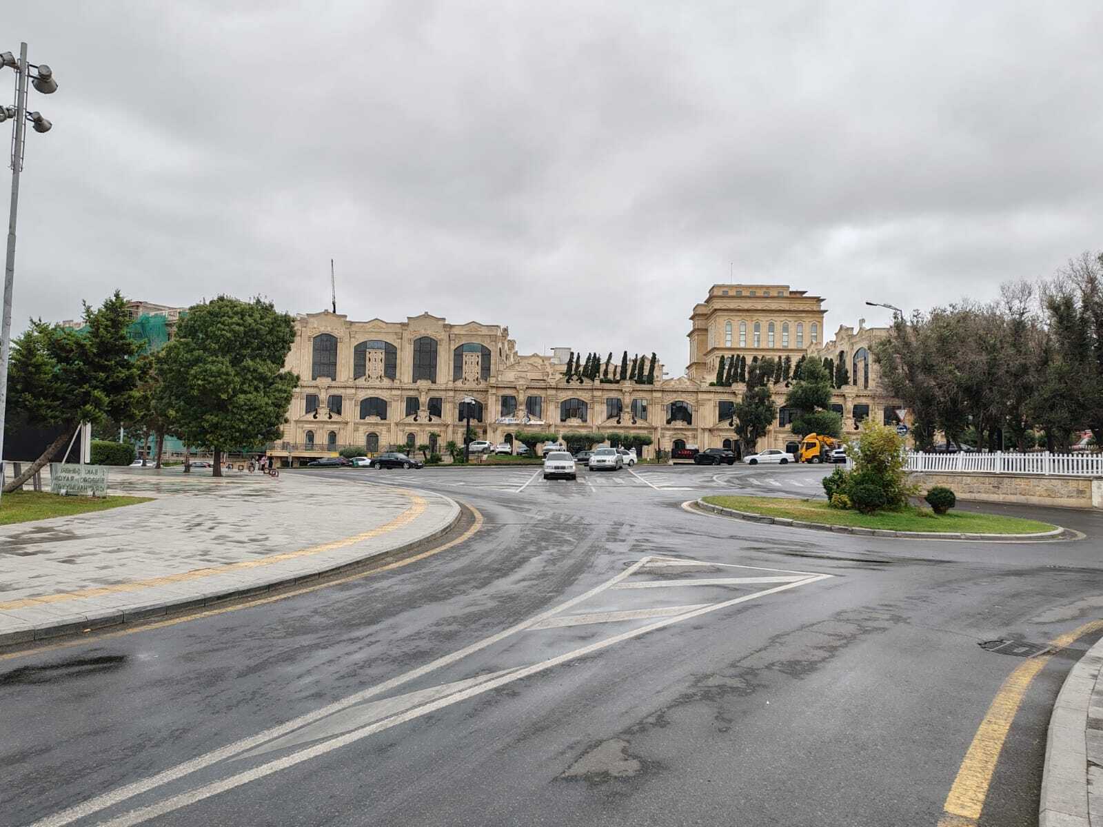 Torpaq Azadlıq Prospekti m., Bakı