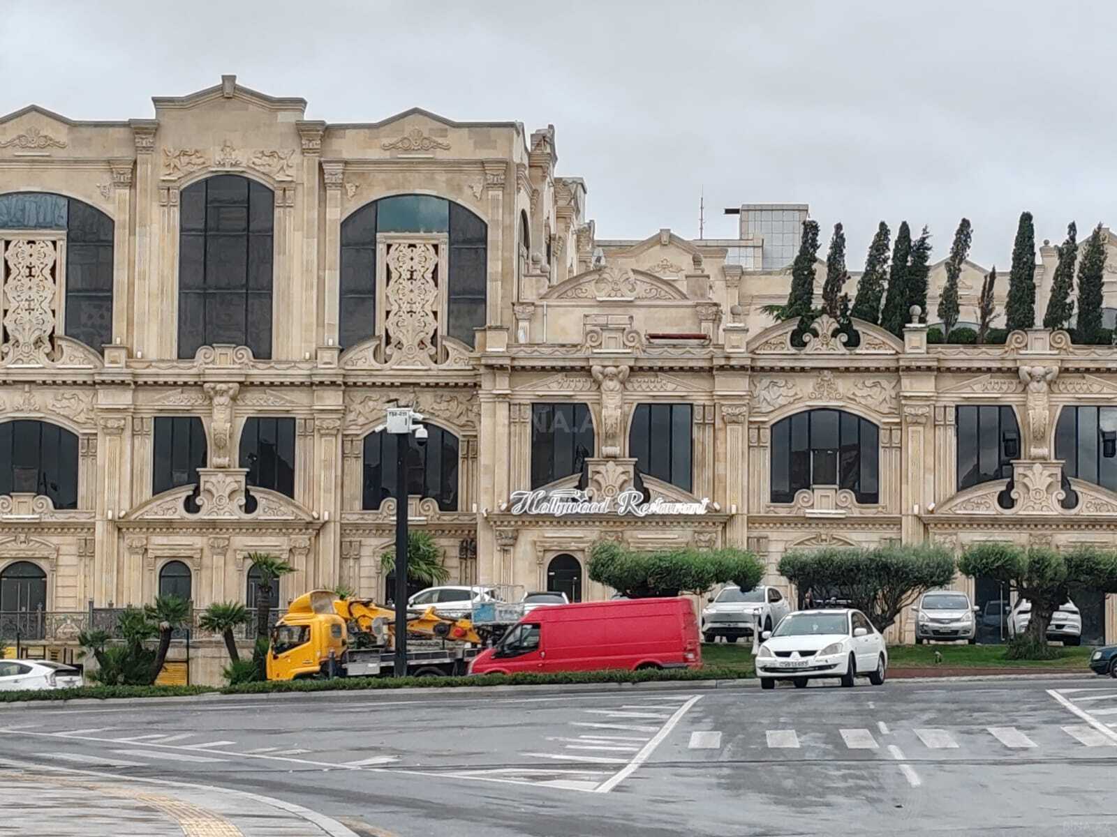 Torpaq Azadlıq Prospekti m., Bakı