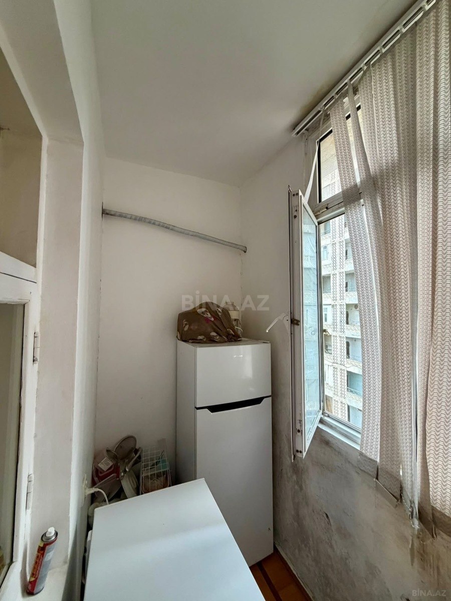 2 otaqlı Köhnə tikili, 8-ci mikrorayon q., Bakı