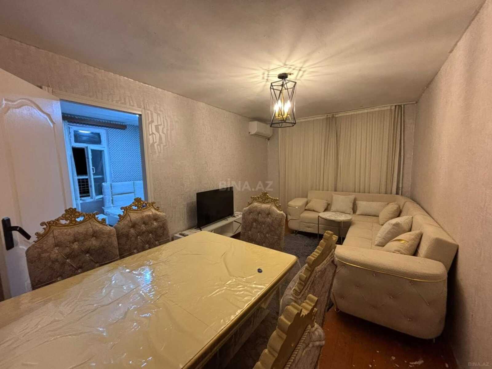 2 otaqlı Köhnə tikili, Elmlər Akademiyası m., Bakı