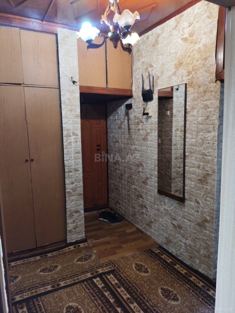 3 otaqlı Köhnə tikili, Həzi Aslanov m., Bakı