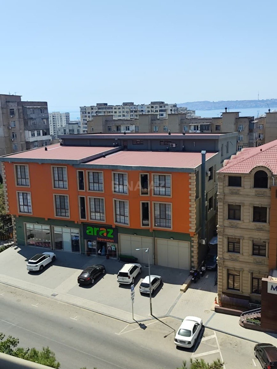 3 otaqlı Köhnə tikili, Həzi Aslanov m., Bakı