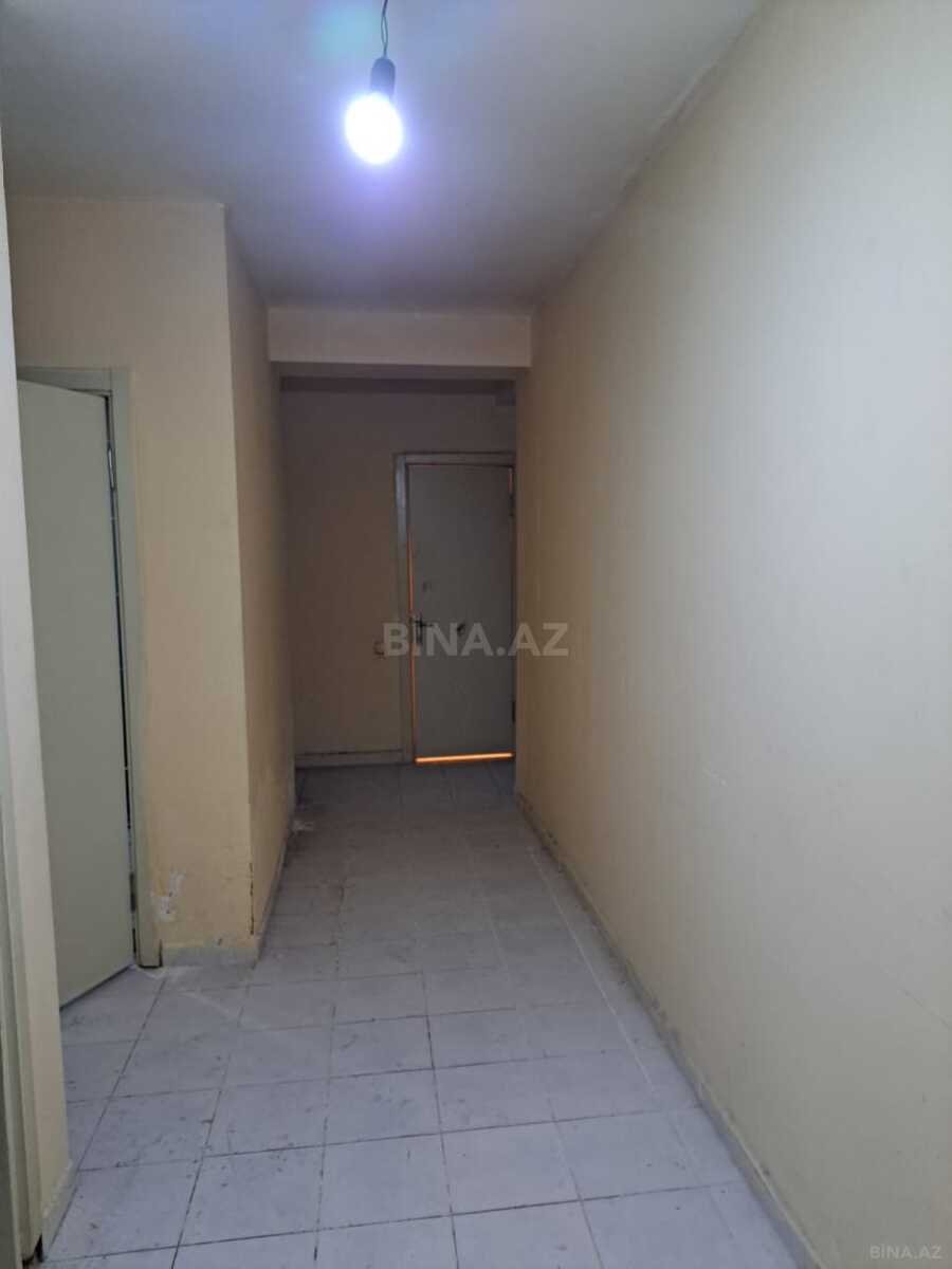 3 otaqlı Yeni tikili, Xırdalan