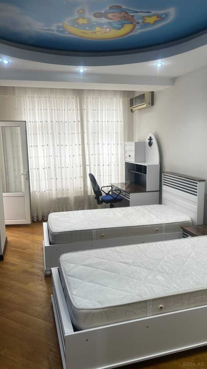 3 otaqlı Yeni tikili, Nizami r., Bakı