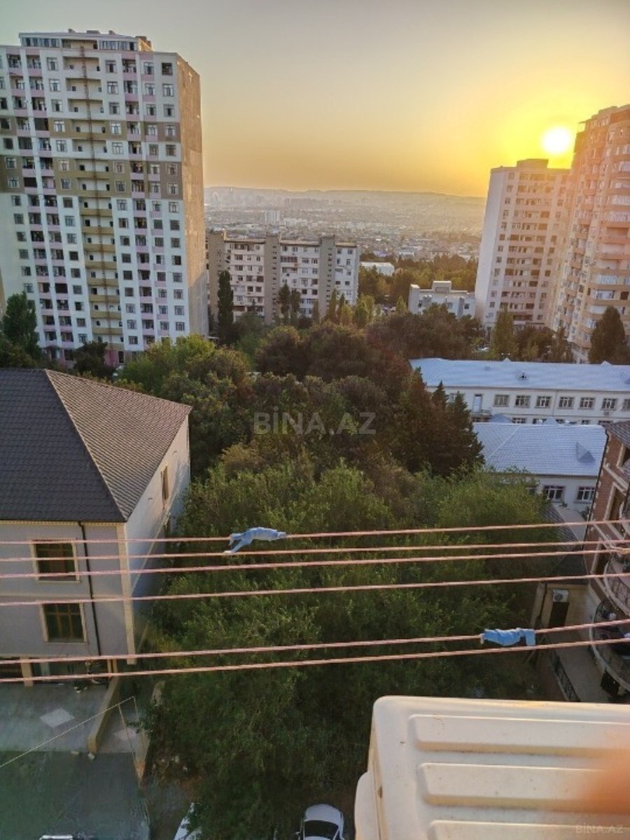 3 otaqlı Köhnə tikili, Əhmədli m., Bakı