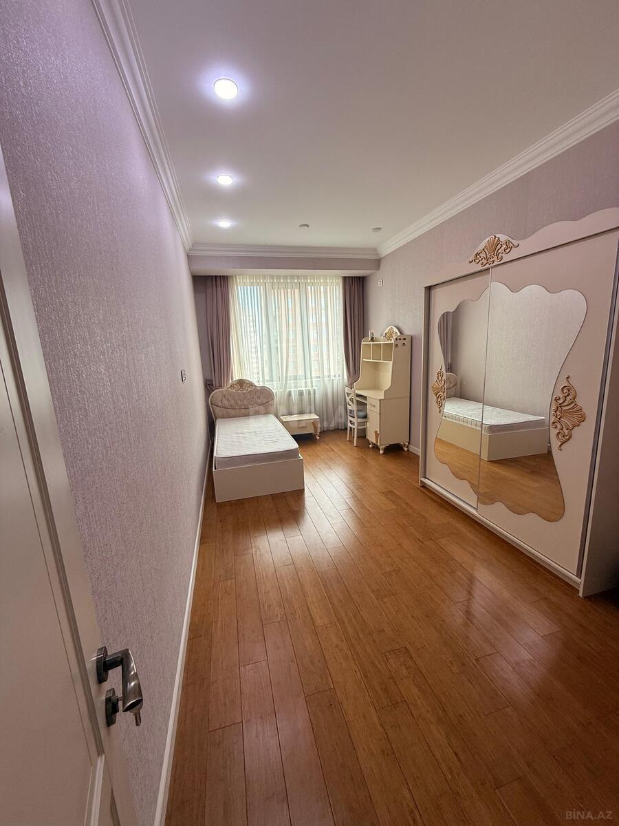 3 otaqlı Yeni tikili, 8 Noyabr m., Bakı