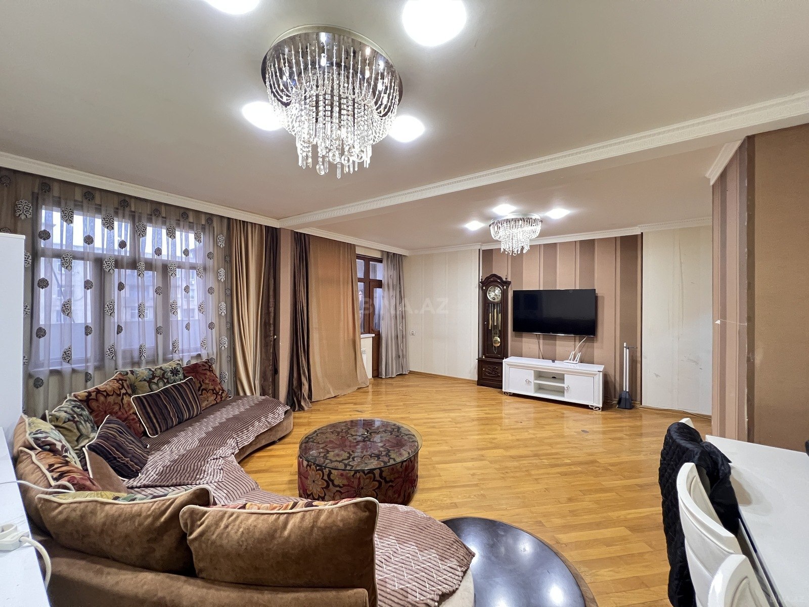 5 otaqlı Köhnə tikili, Əhmədli m., Bakı